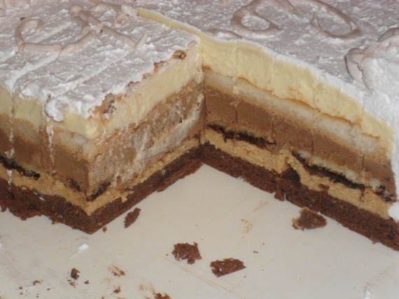 Bingo plus torta gotovatorta 570x427 Bingo plus torta