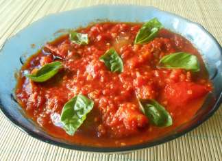 Paprike u sosu od paradajza