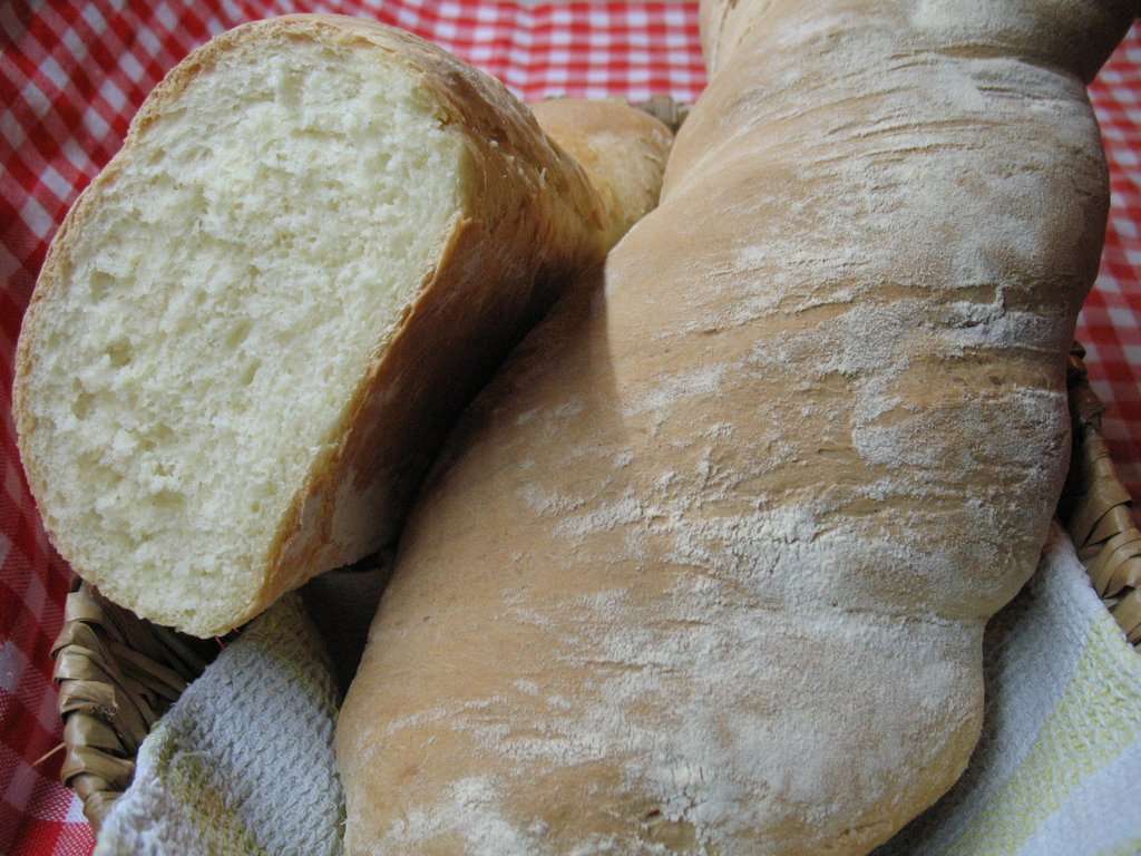 Rustični beli hleb