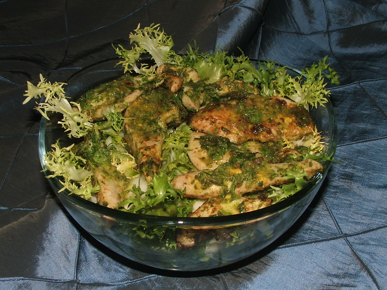 Zelena topla salata sa piletinom