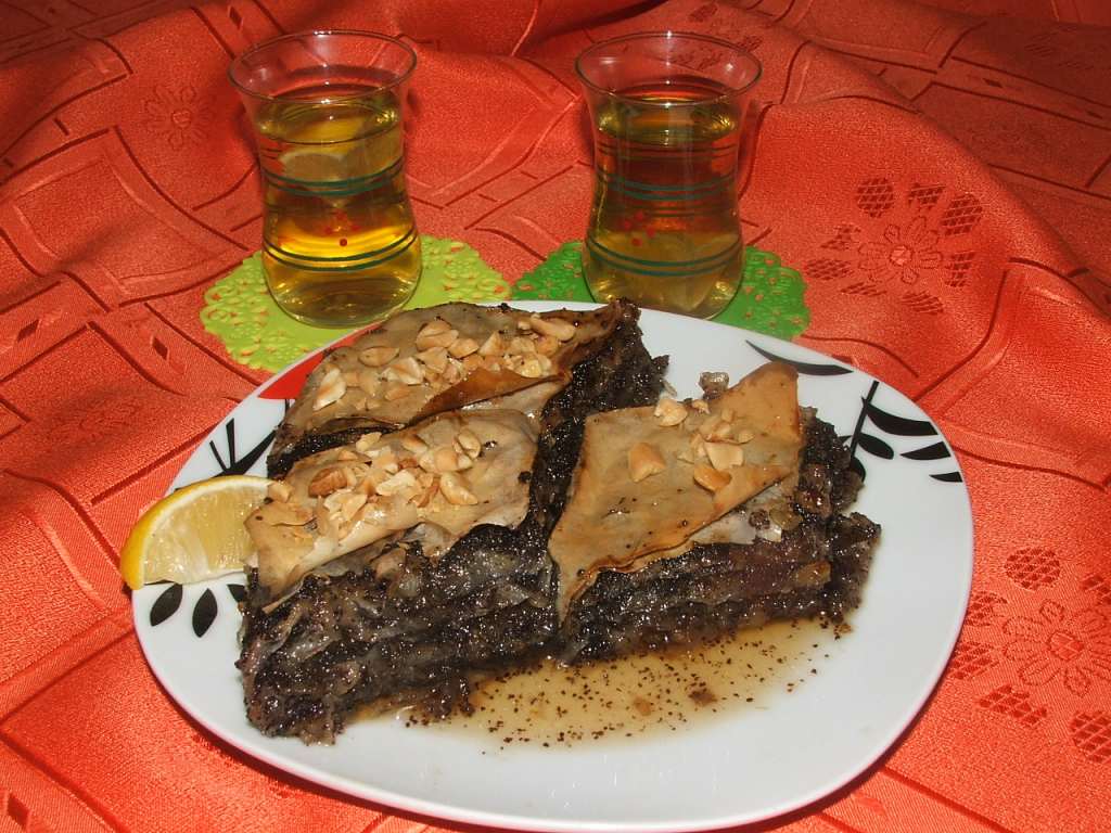 Baklava sa makom orasima i kikirikijem