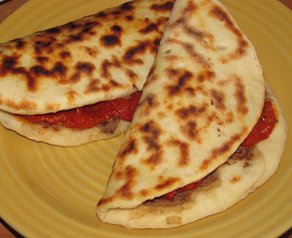 Tavada Lahmacun