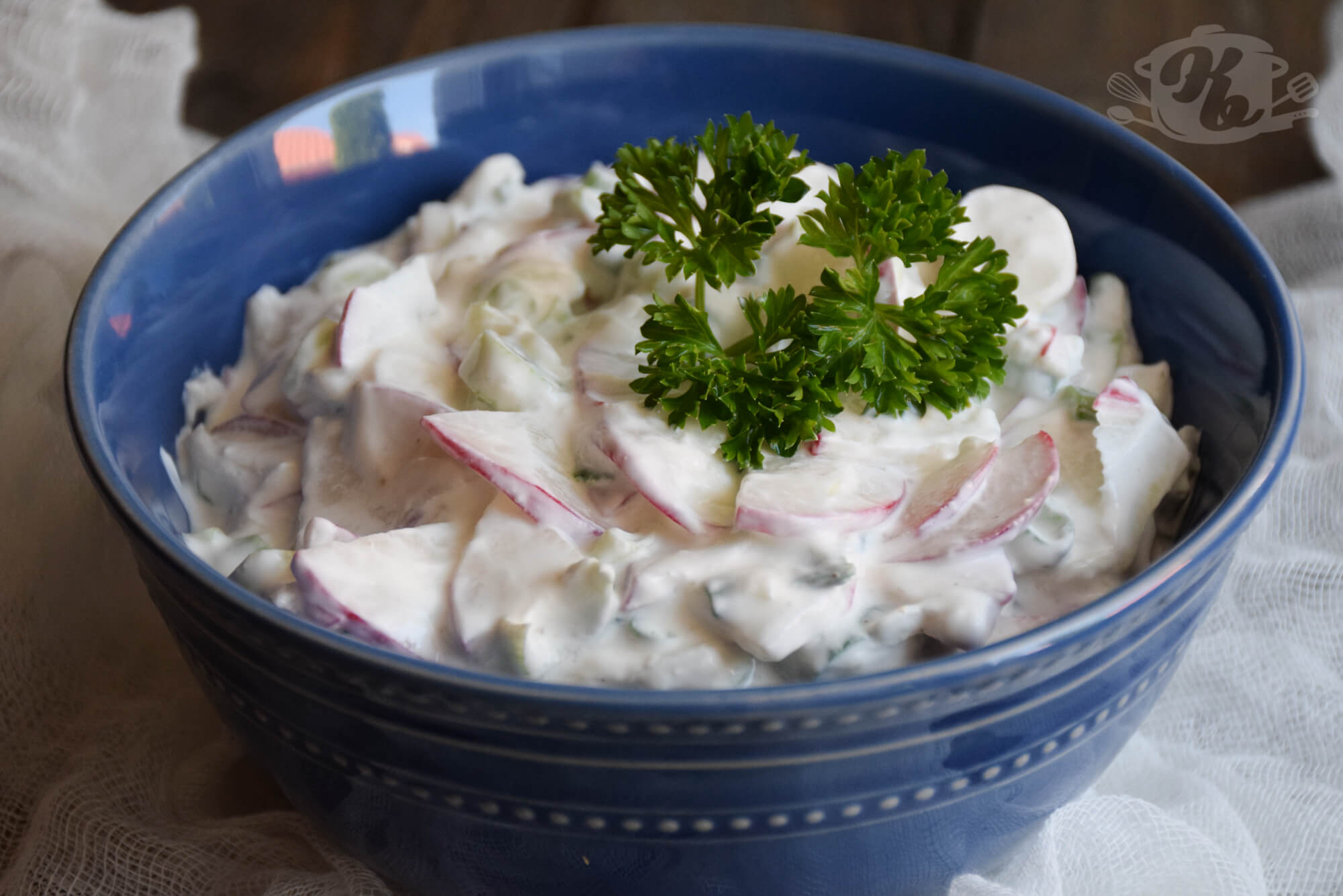 Salata od rotkvica i mladog luka - prava uz roštilj