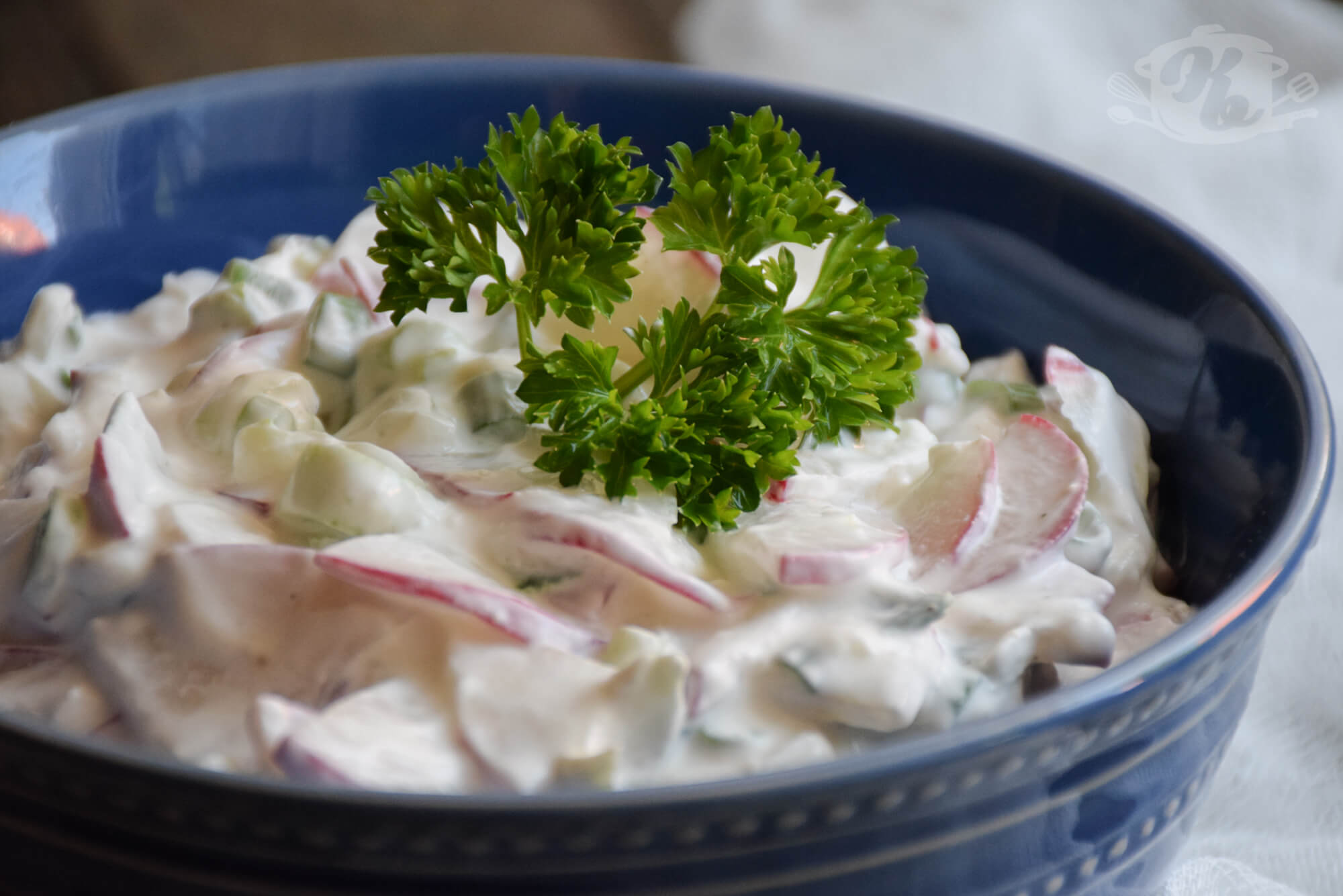 Salata od rotkvica i mladog luka - prava uz roštilj